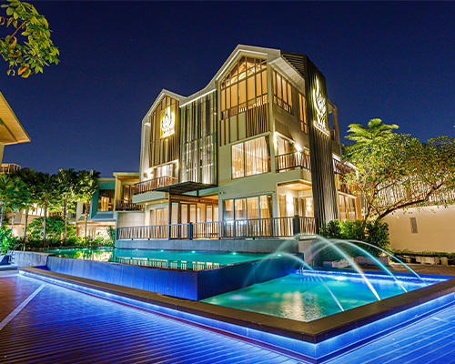 w1 hotel bangkokcruiser