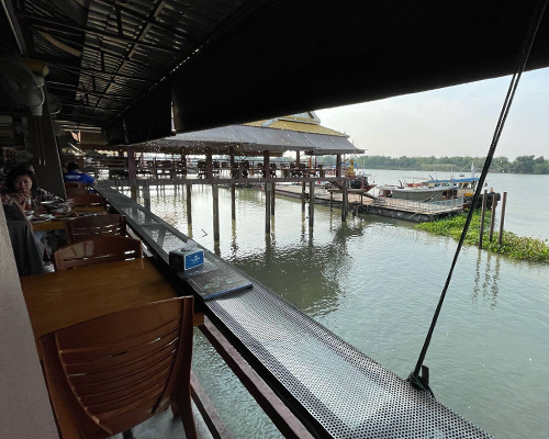 เรือนไทยกุ้งเผา bangkokcruiser
